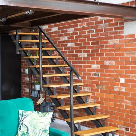 Redcity Loft 303 *